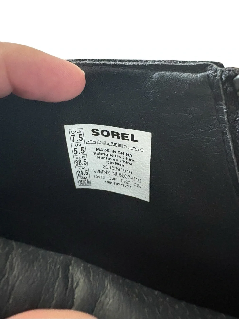 Sorel size 7.5 brex booties heeled Black Front-Zip Chunky Lug Heel Ankle Boots